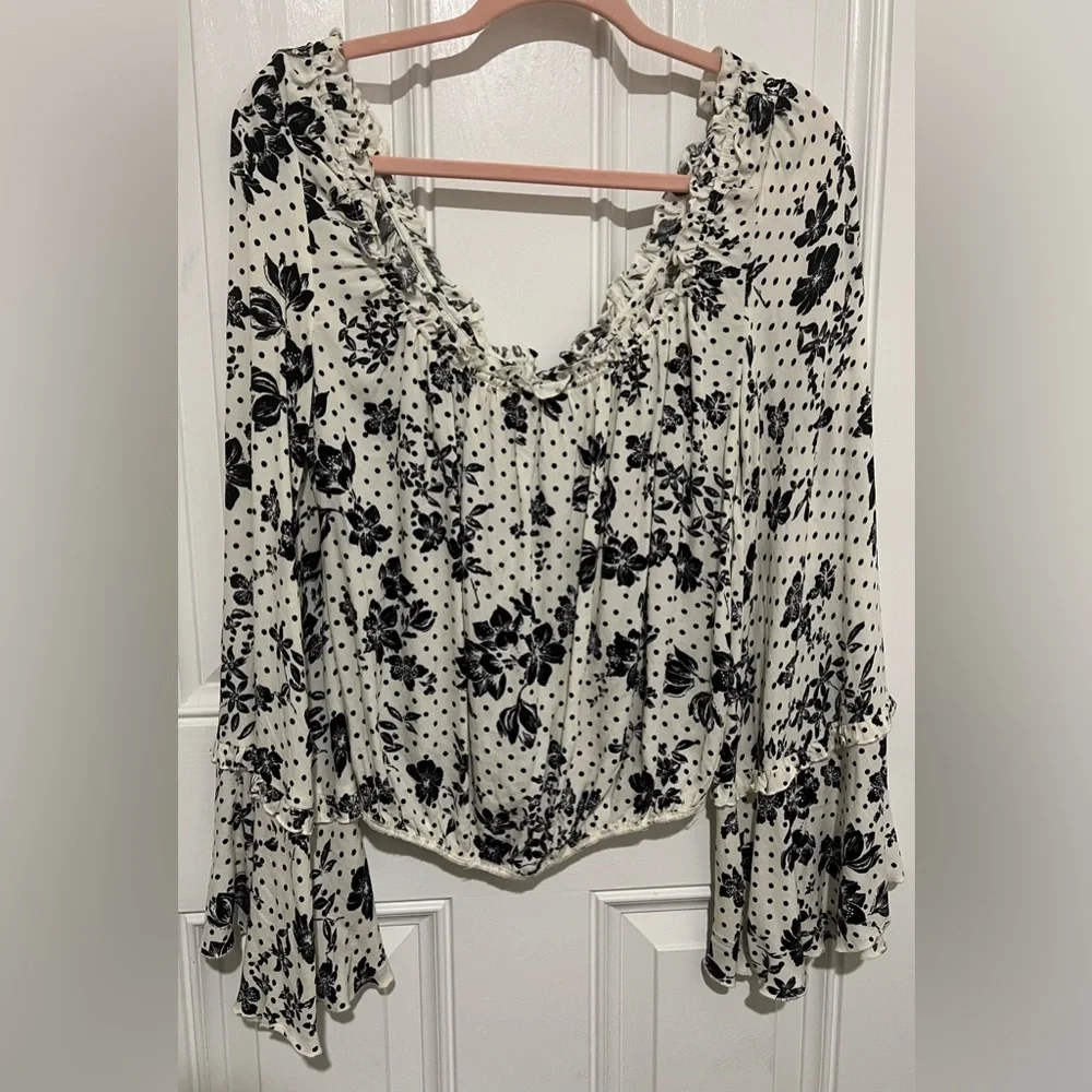 Intimately Free People Cream & Black Floral Boho Peasant Blouse Size Small/Med - Picture 4 of 14